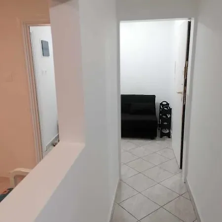 κουκλόσπιτο Apartman